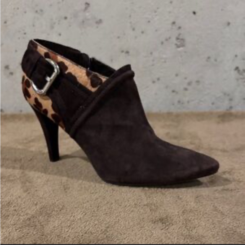 50%Offw Antonio Melani, Black And Animal Calf Hair Print Boot 8 Booties S32